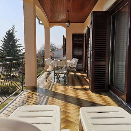 Apartment Poesia بوريتش المظهر الخارجي الصورة